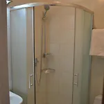 Centre House Apartment *