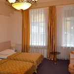 Apartment Centre House