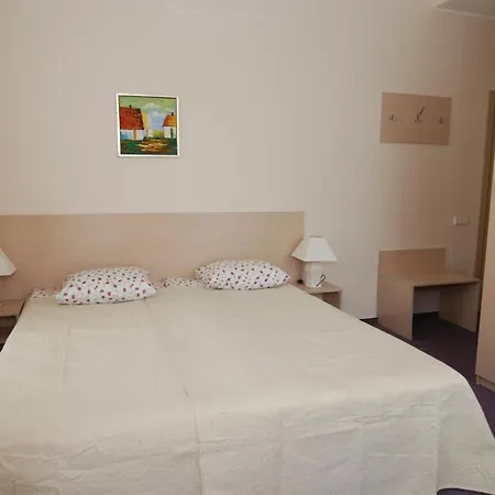 Apartment Centre House