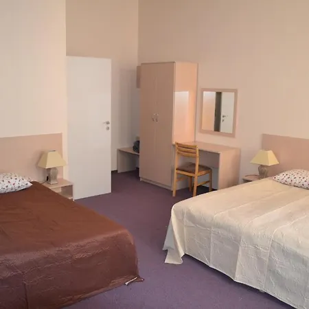 Apartment Centre House