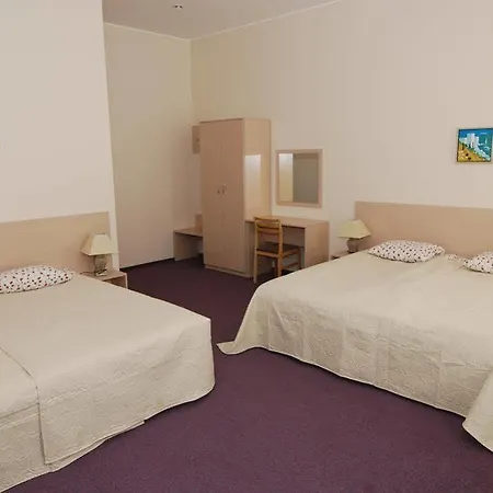 公寓 Centre House *