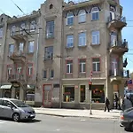 Centre House *